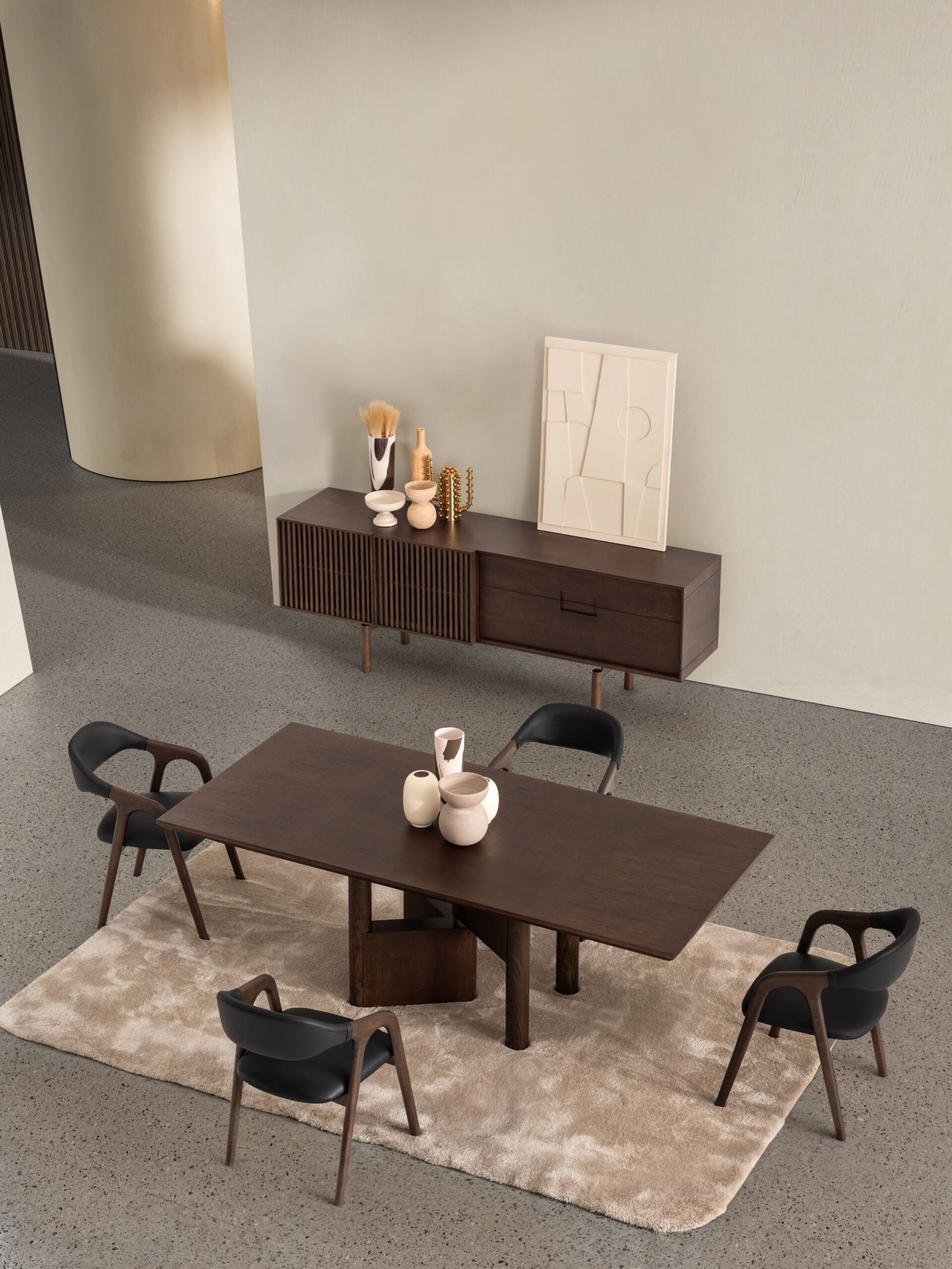 Monolog Холна Гарнитура