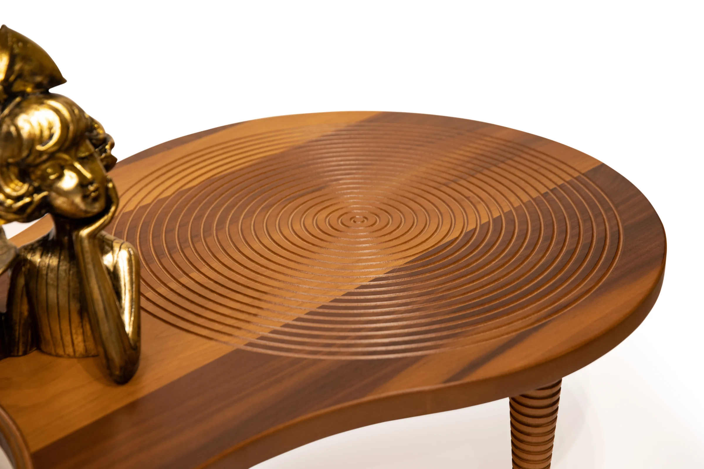 Walnut Холна Маса