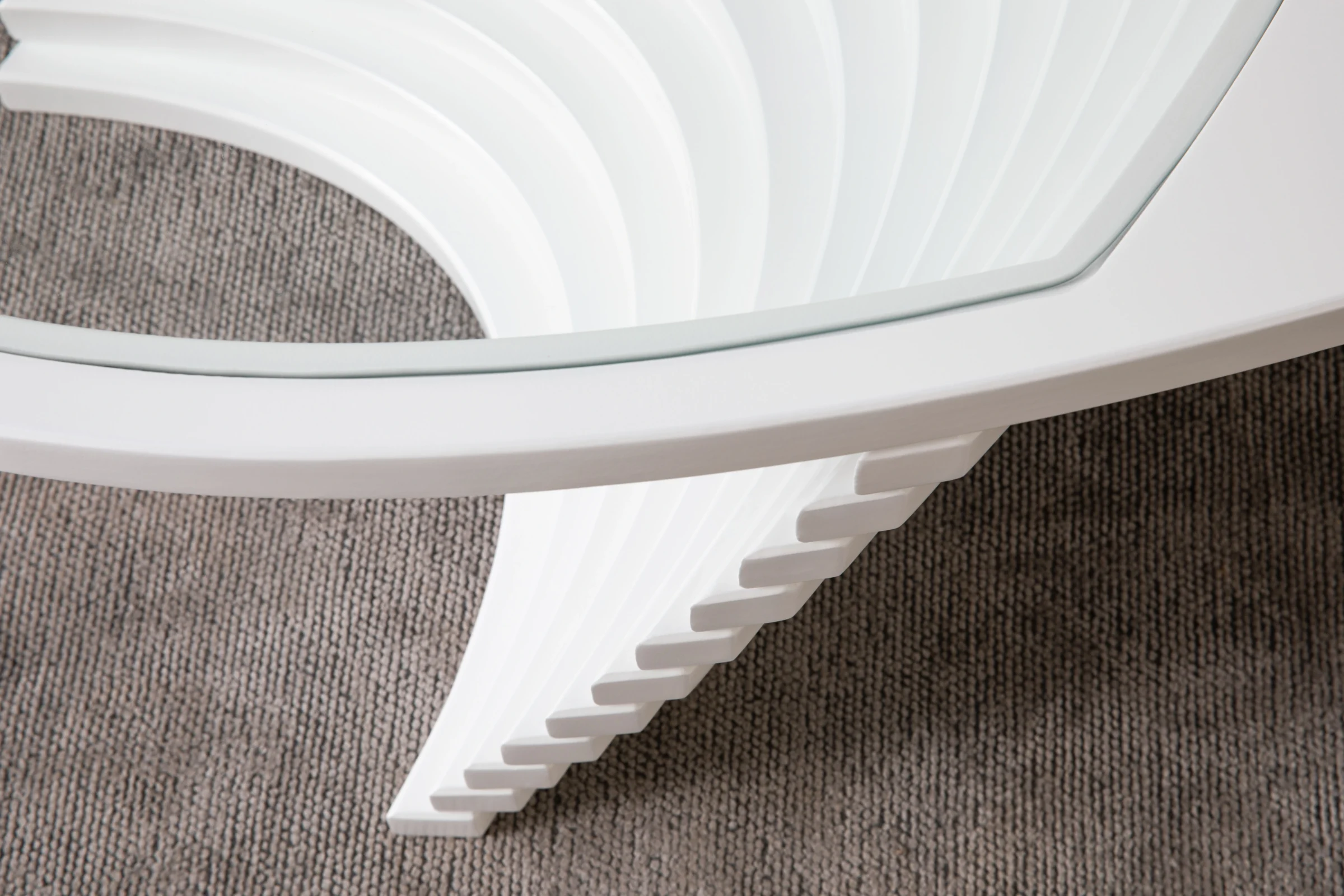 White Холна Маса