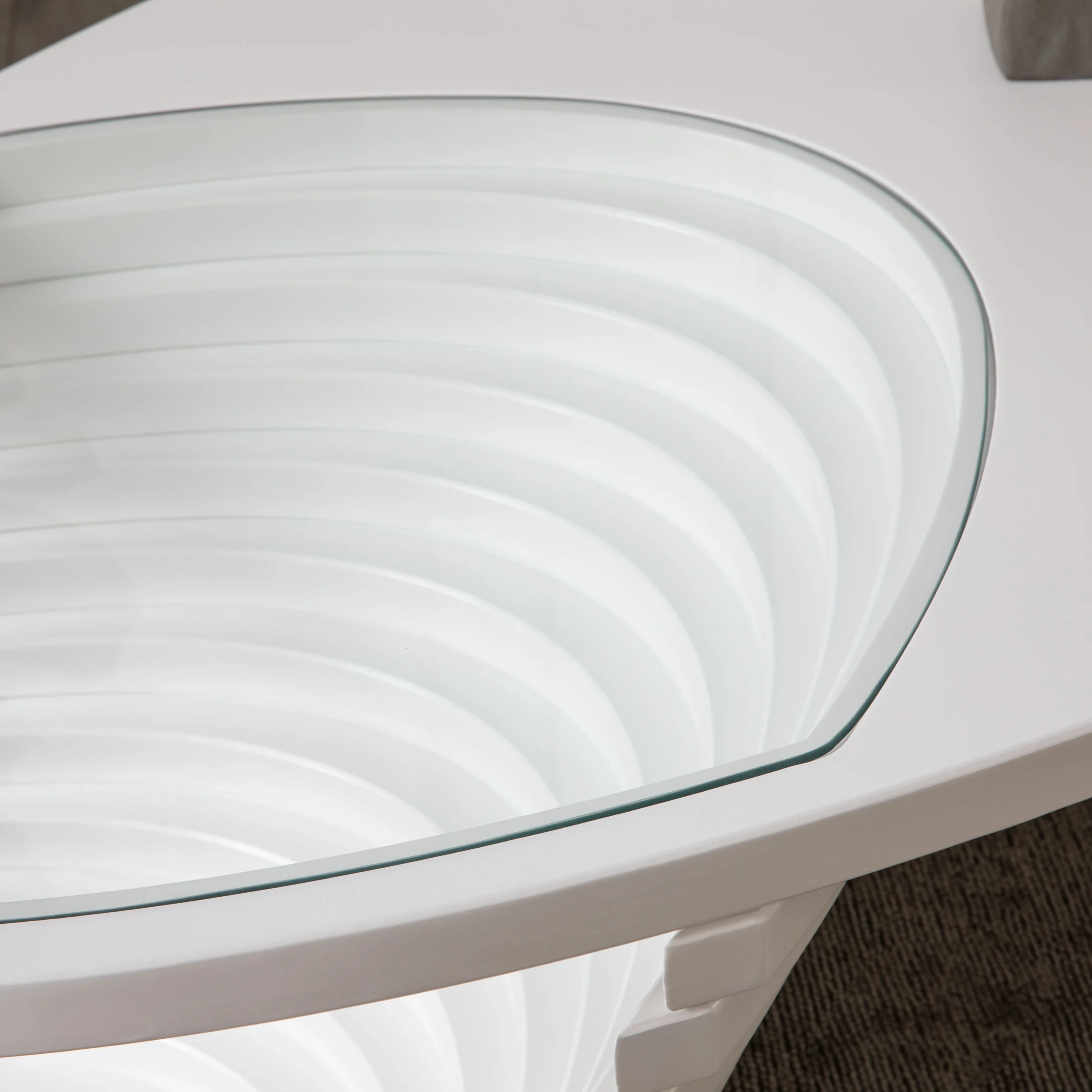 White Холна Маса