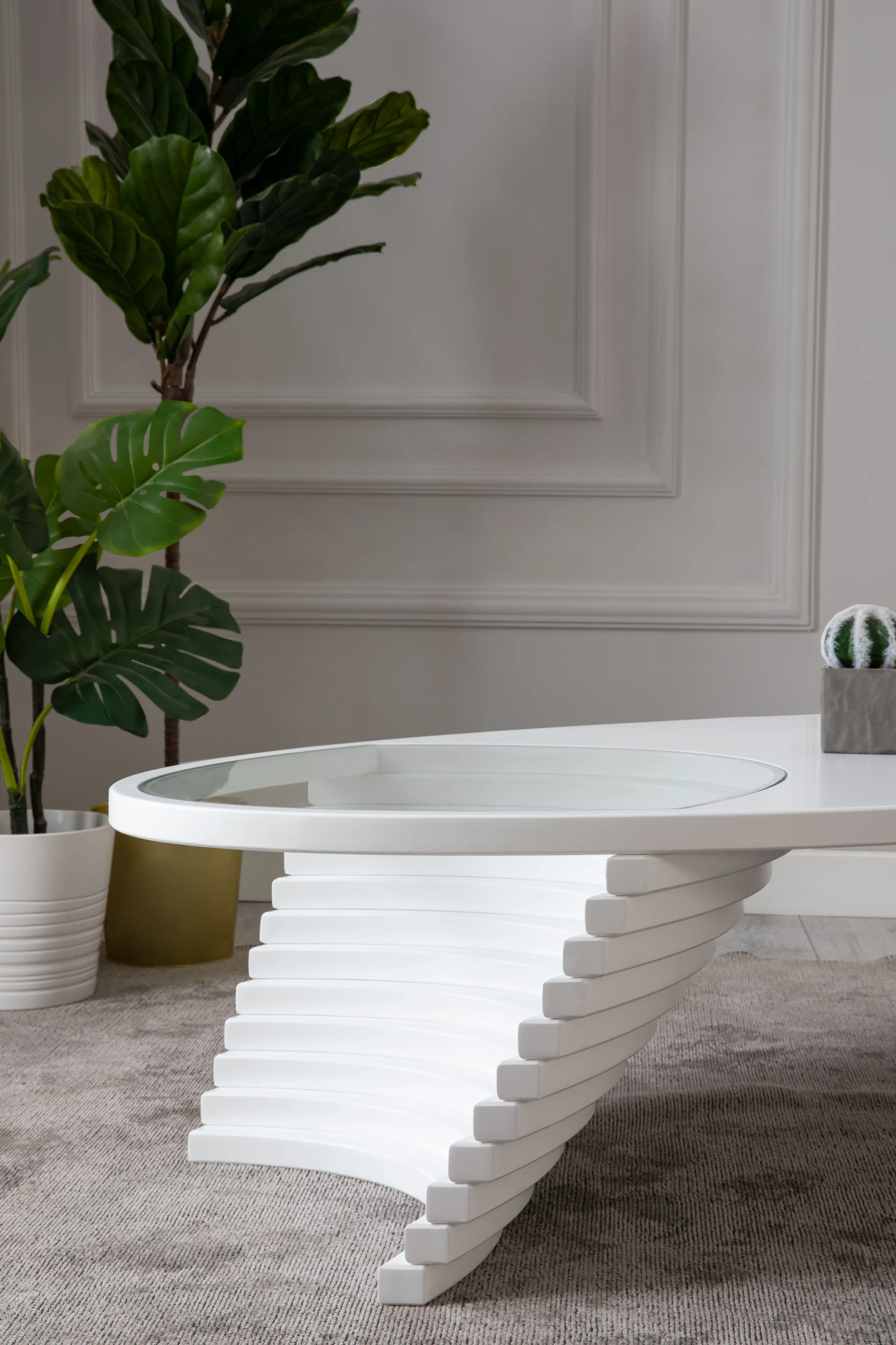 White Холна Маса