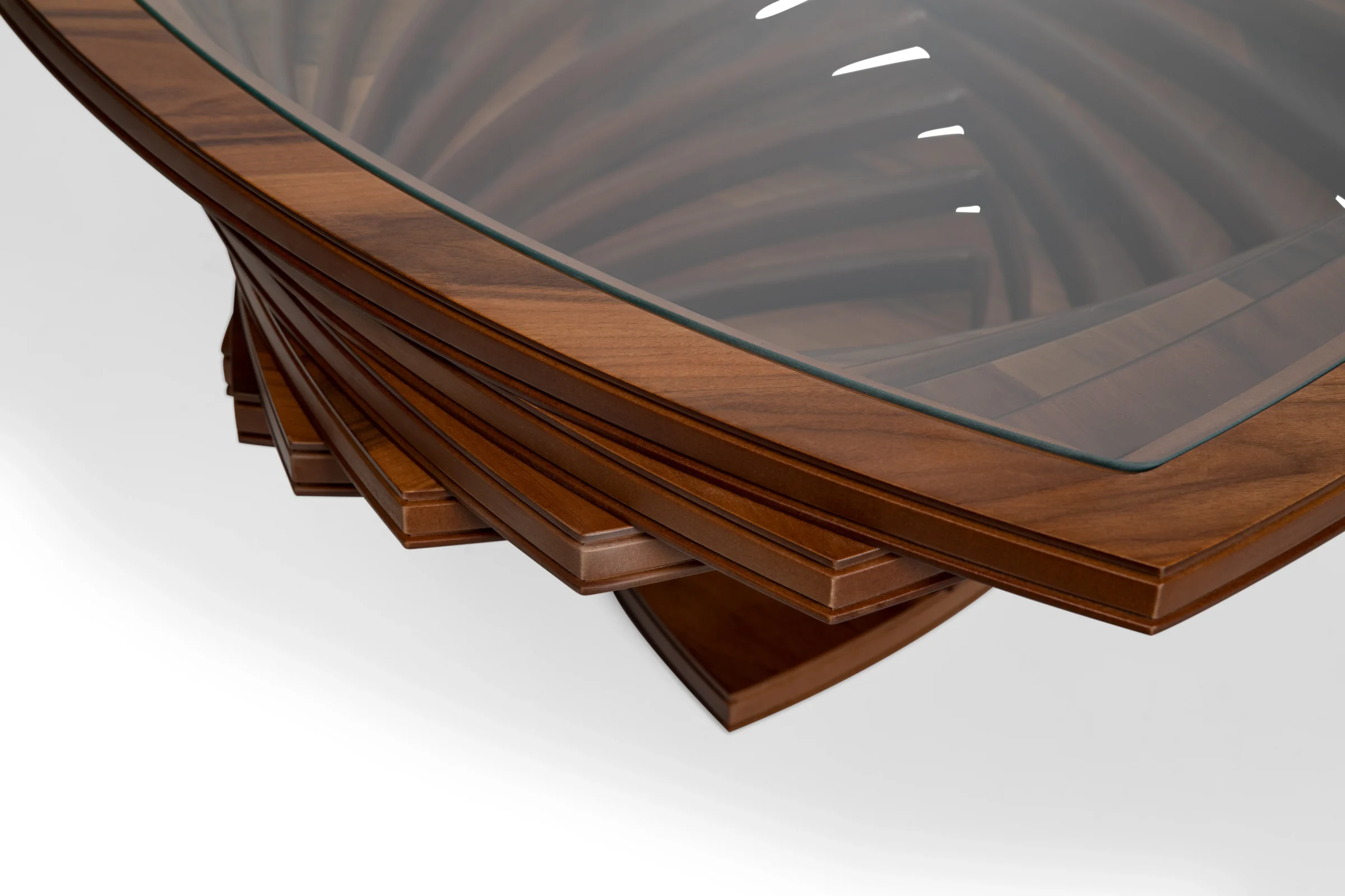 Walnut Холна Маса