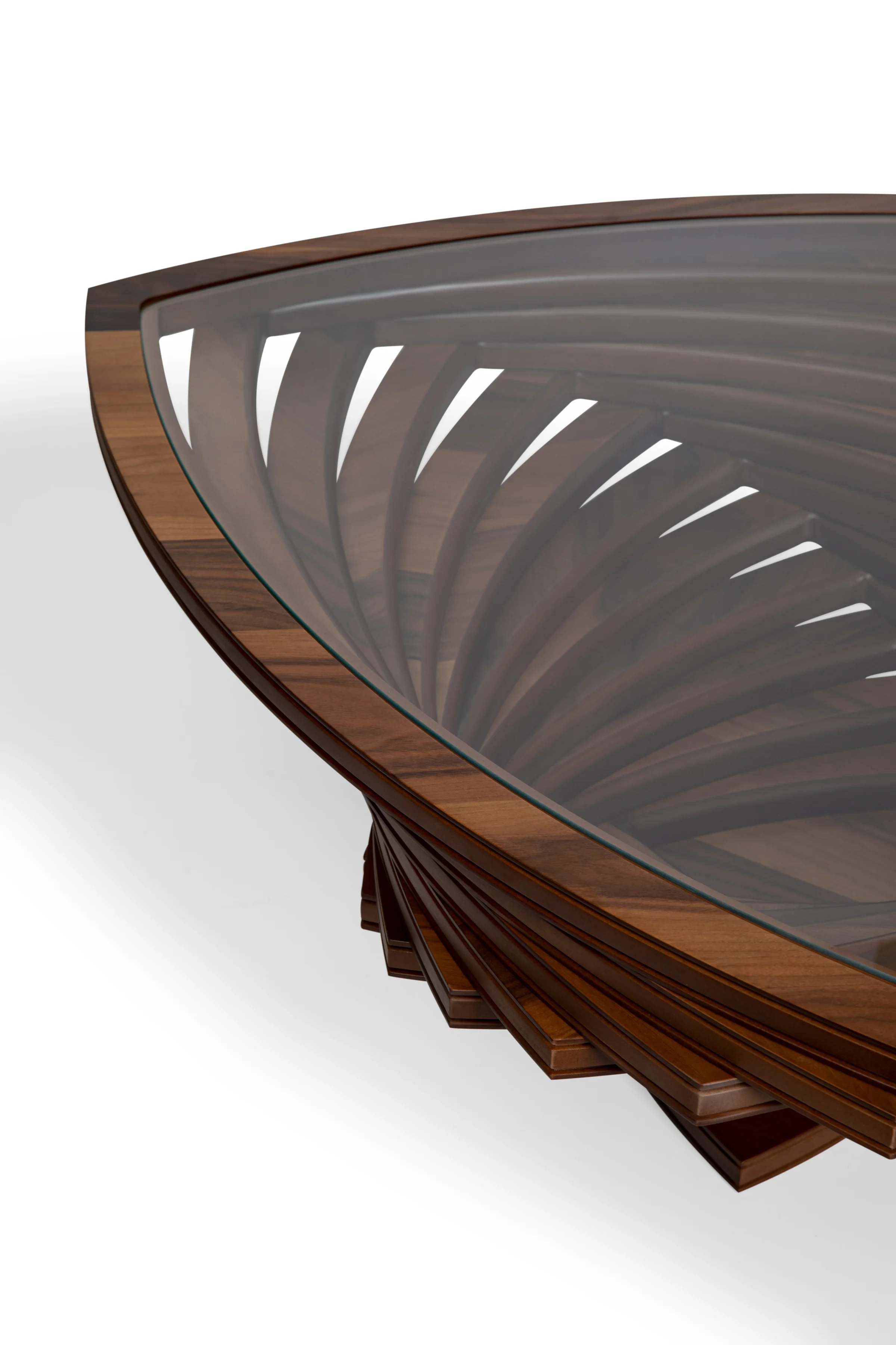 Walnut Холна Маса