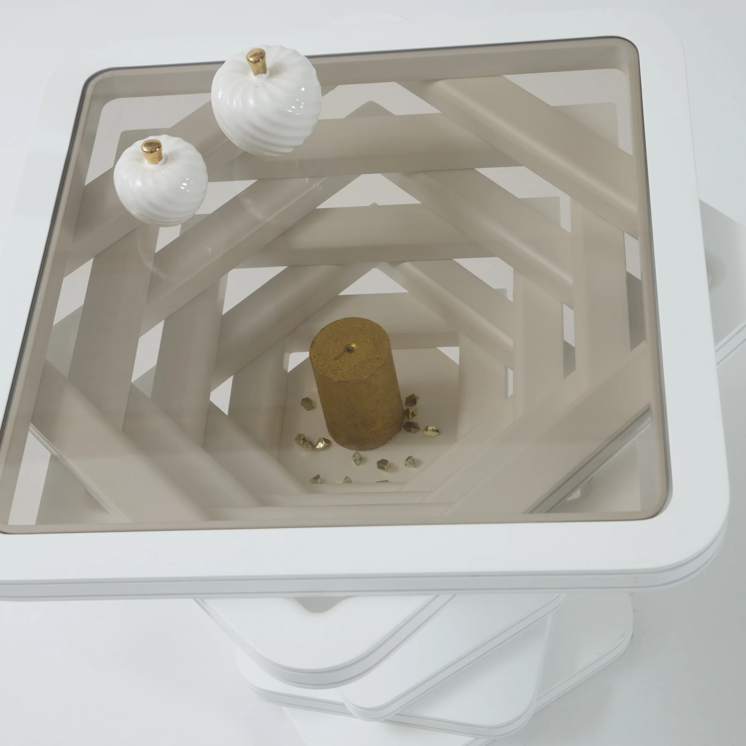 White Холна Маса