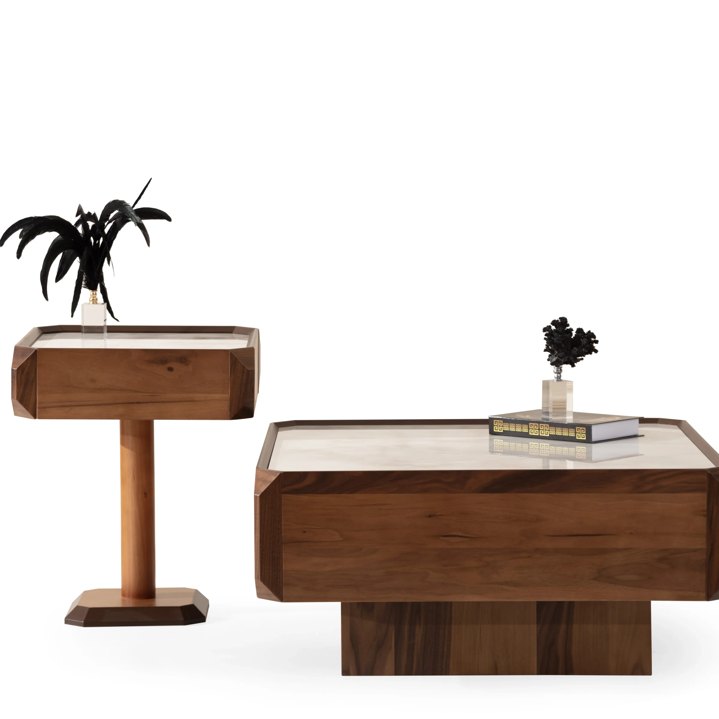 Walnut Холна Маса