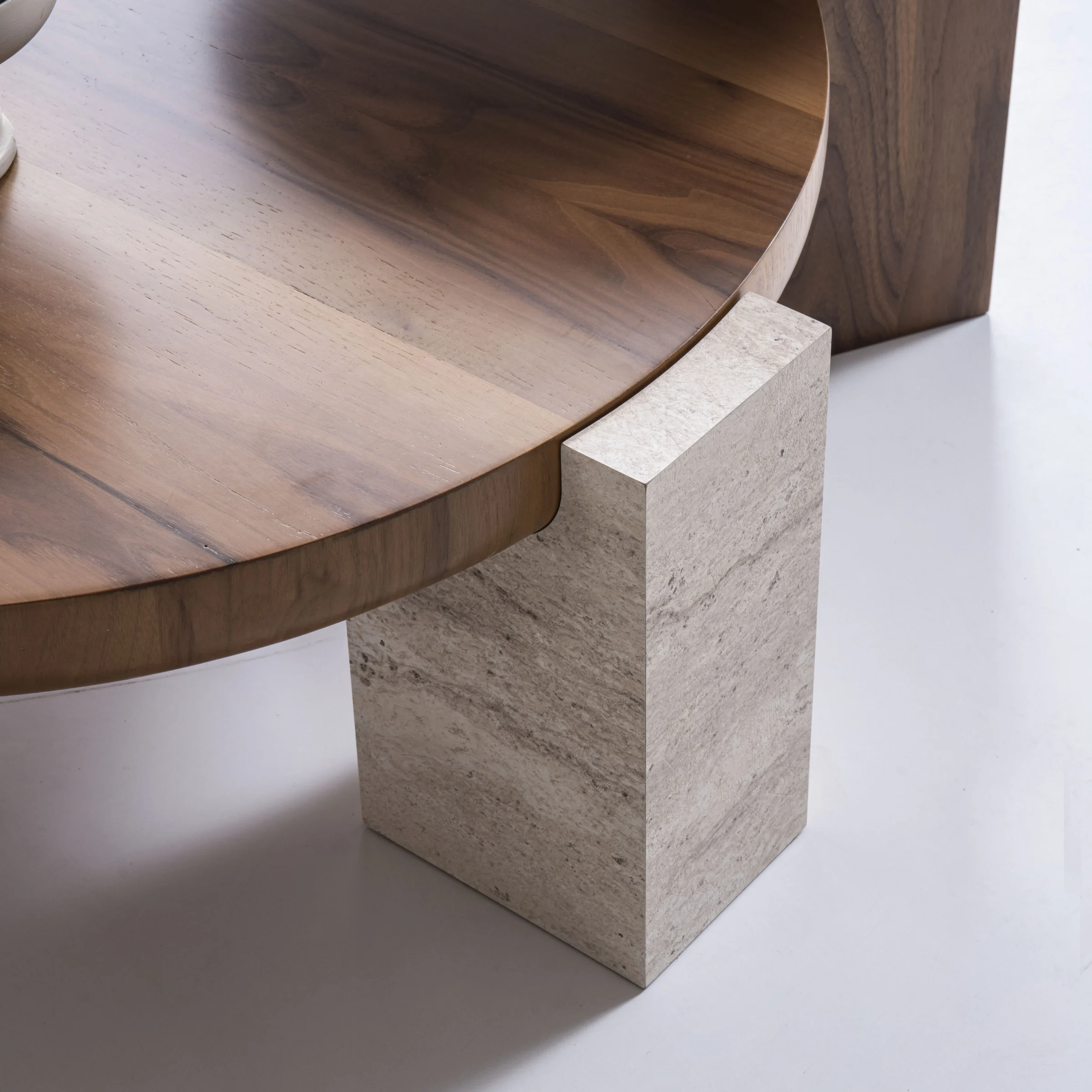 Walnut Traventine Холна Маса