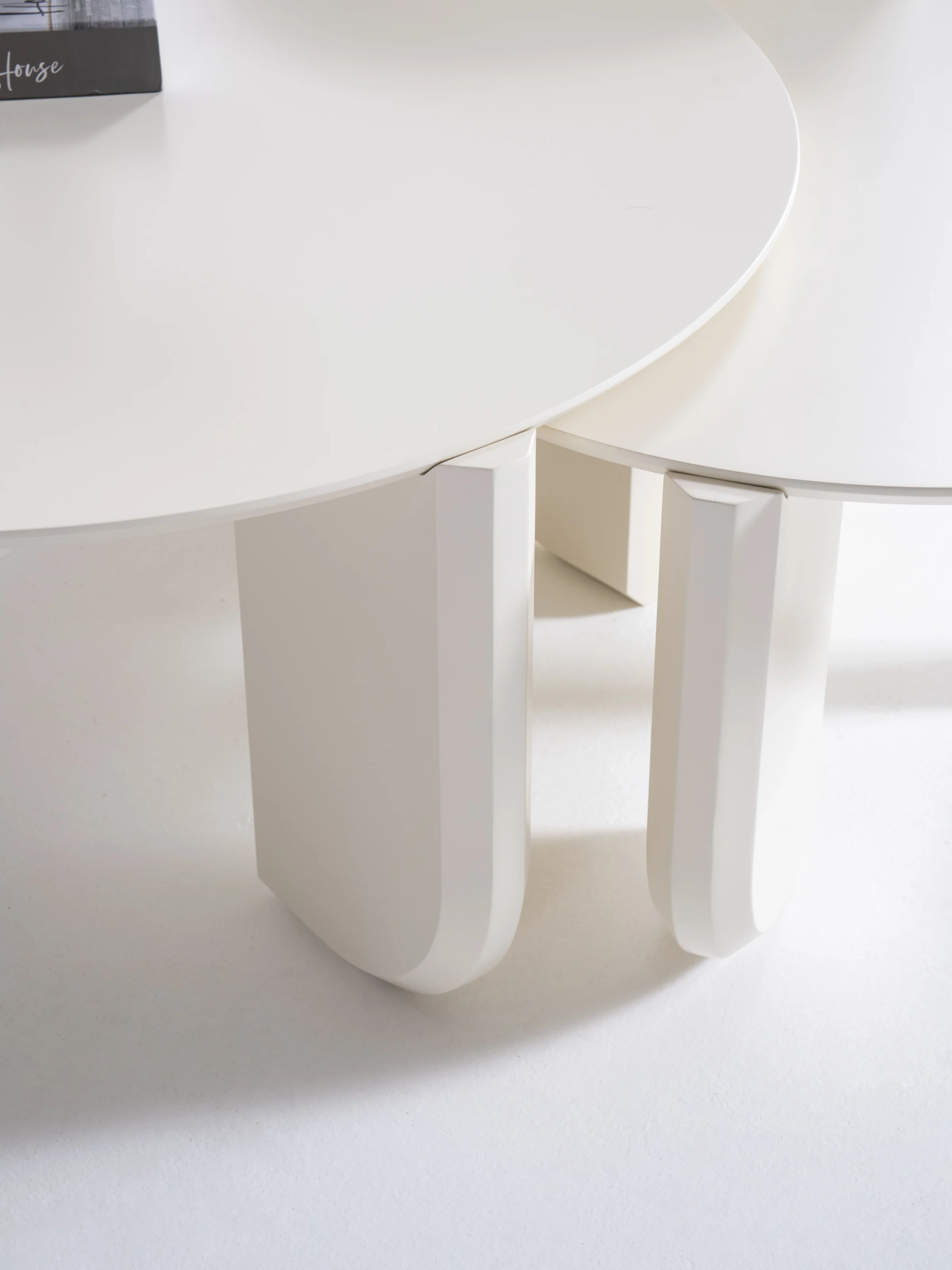 Cream Холна Маса