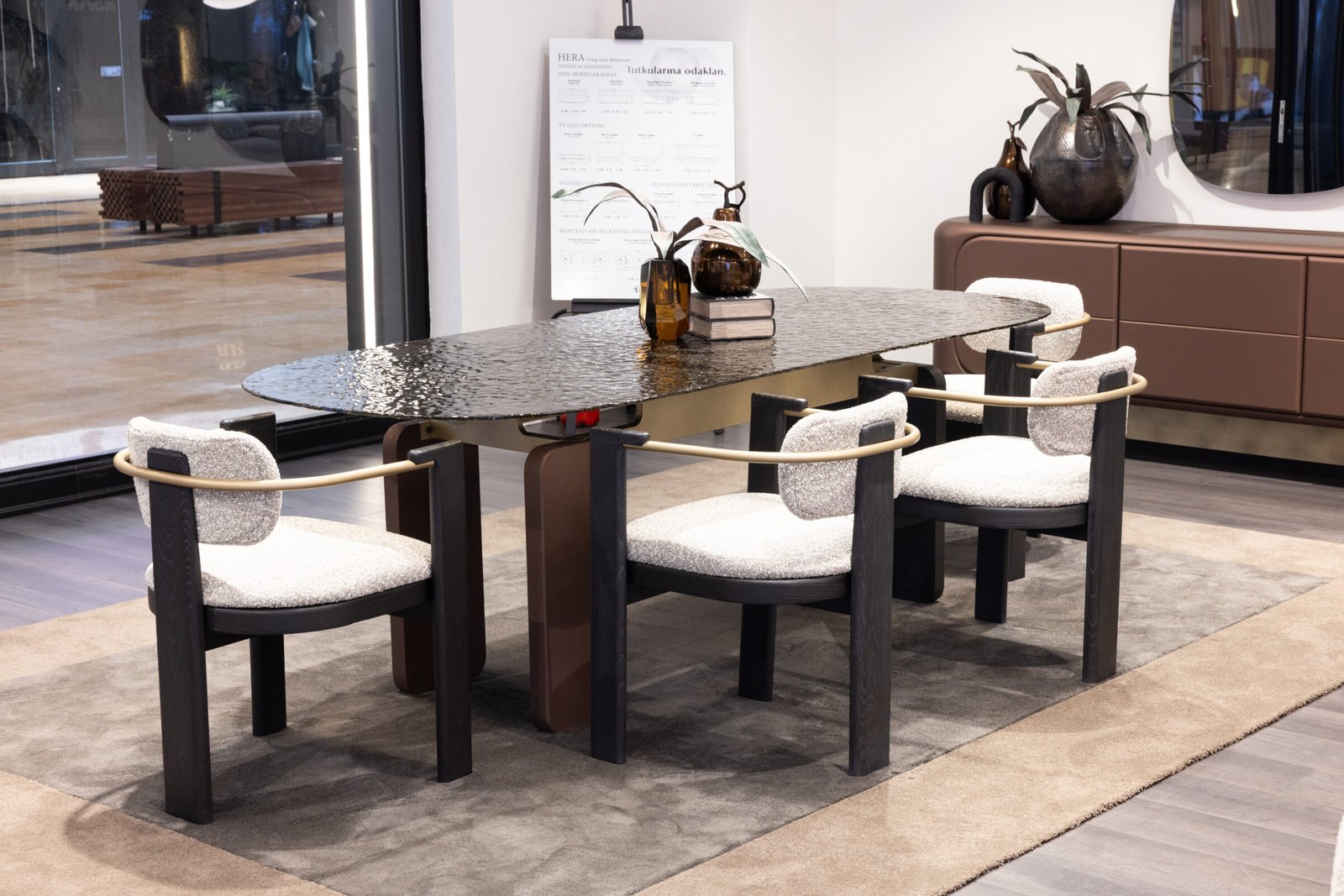 Hera Трапезария