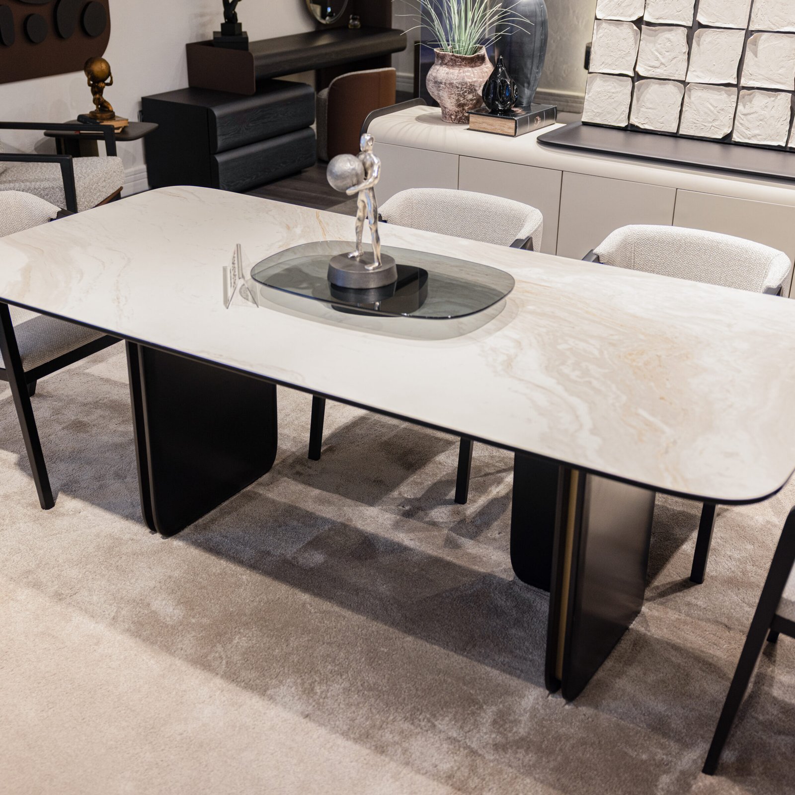 Gravel Трапезария