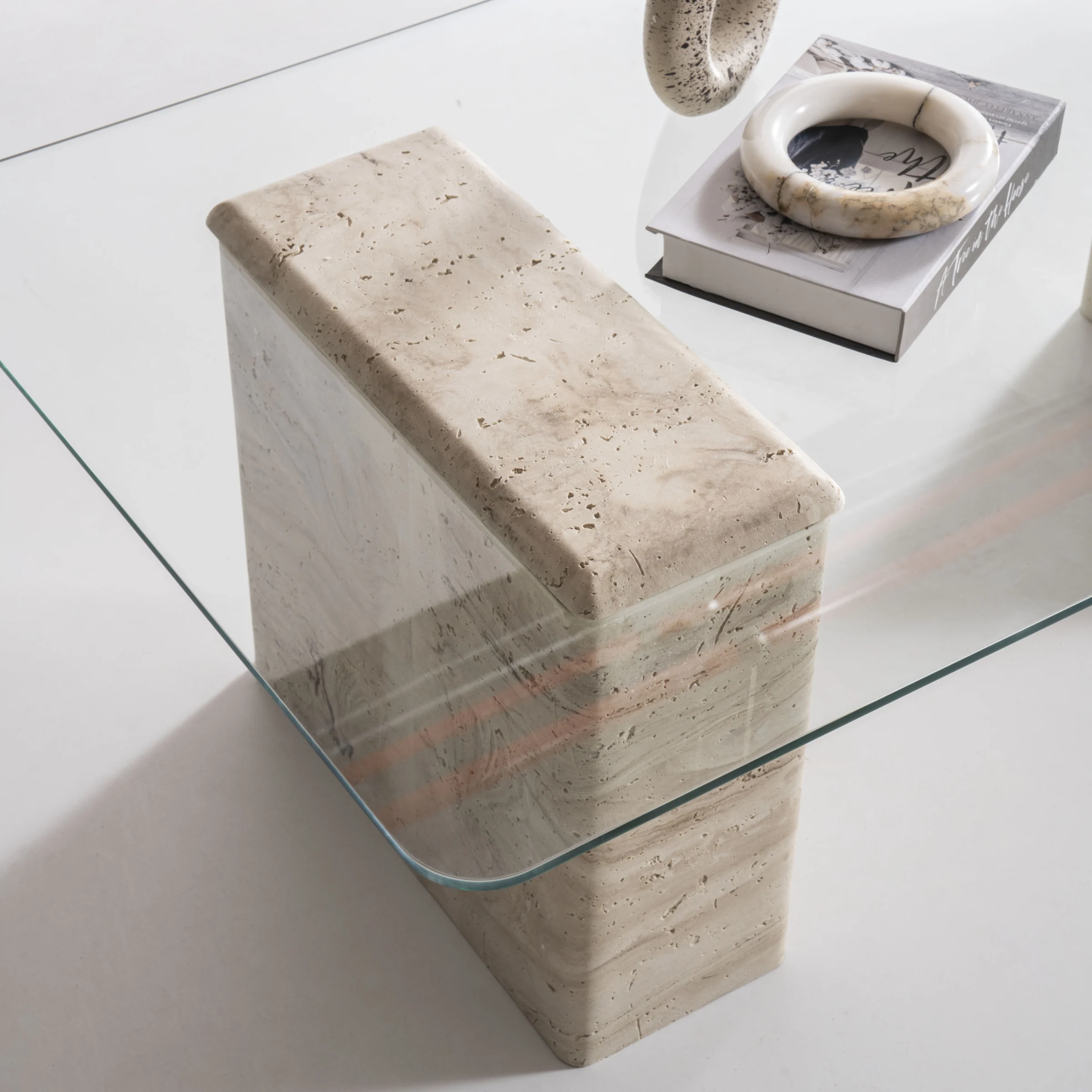 Traventine Холна Маса