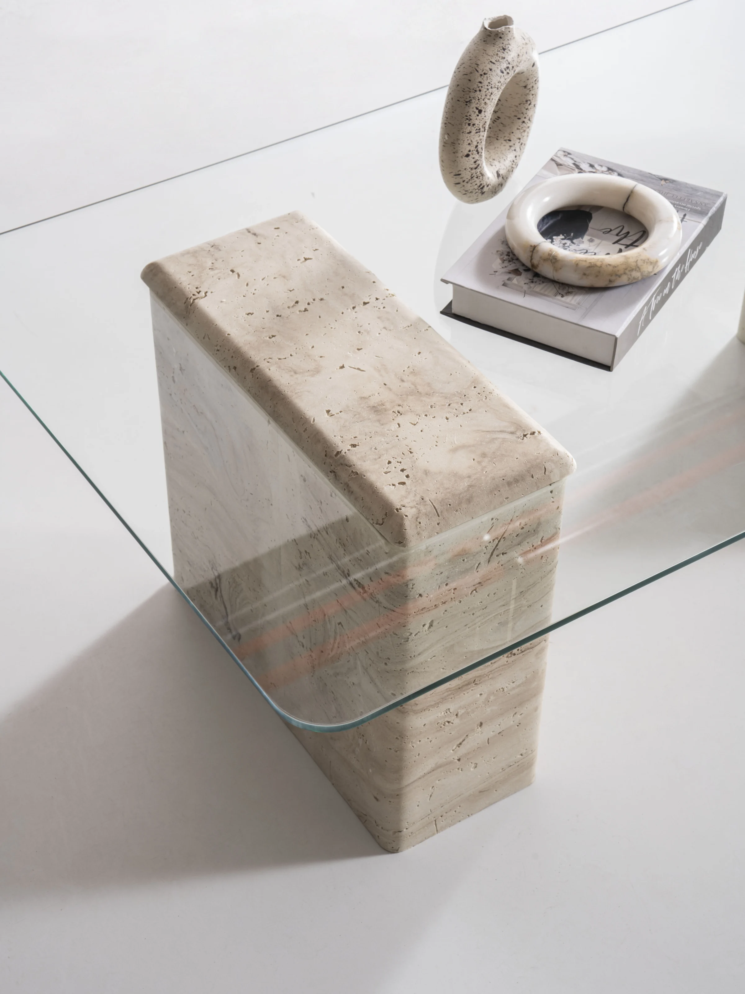 Traventine Холна Маса