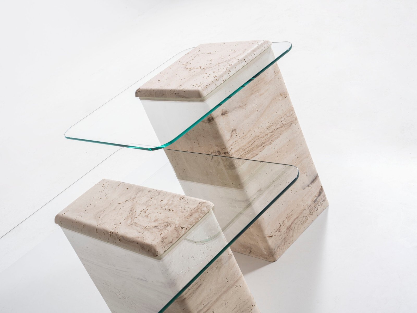 Aurelian Холнa Масa