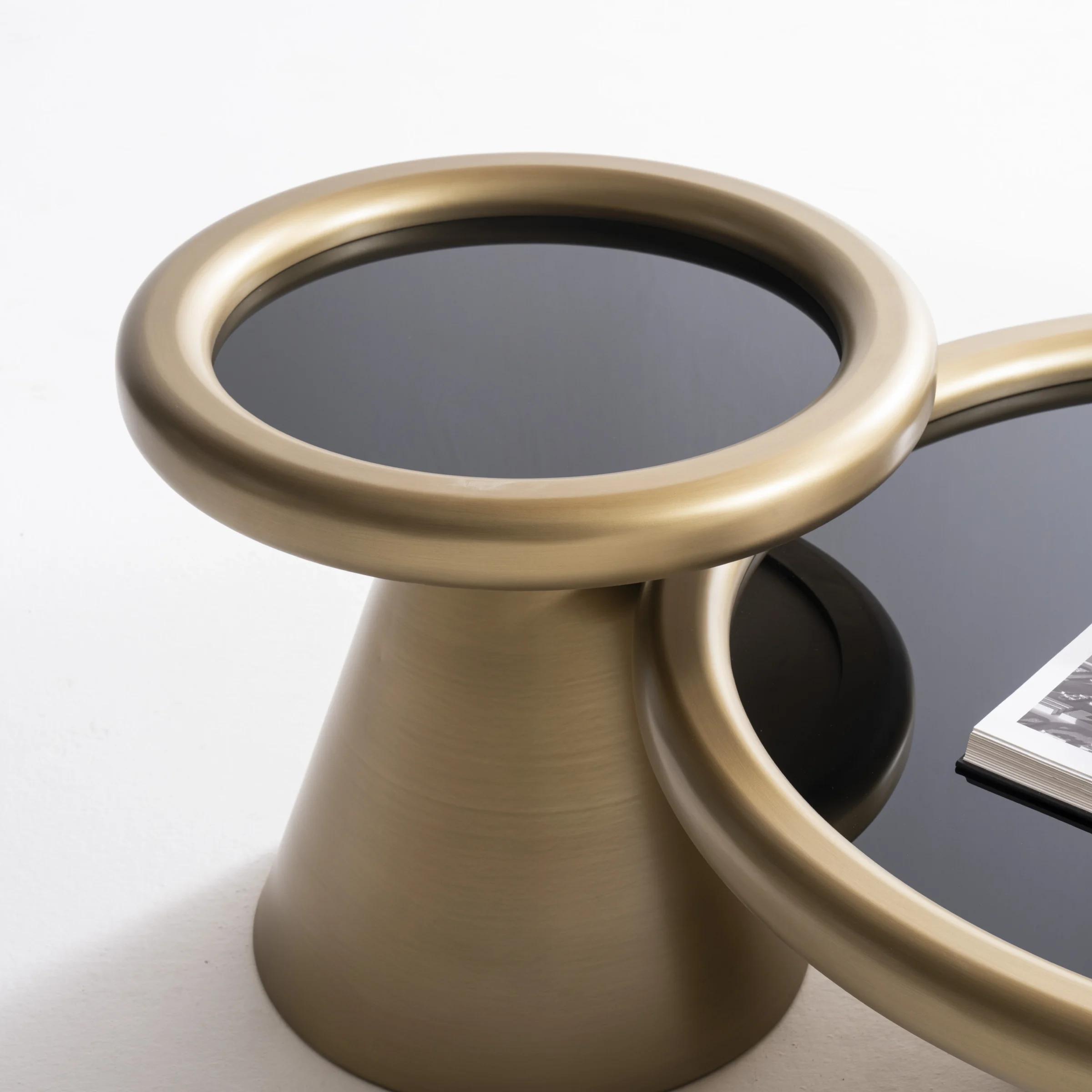 Patina Gold Холна Маса