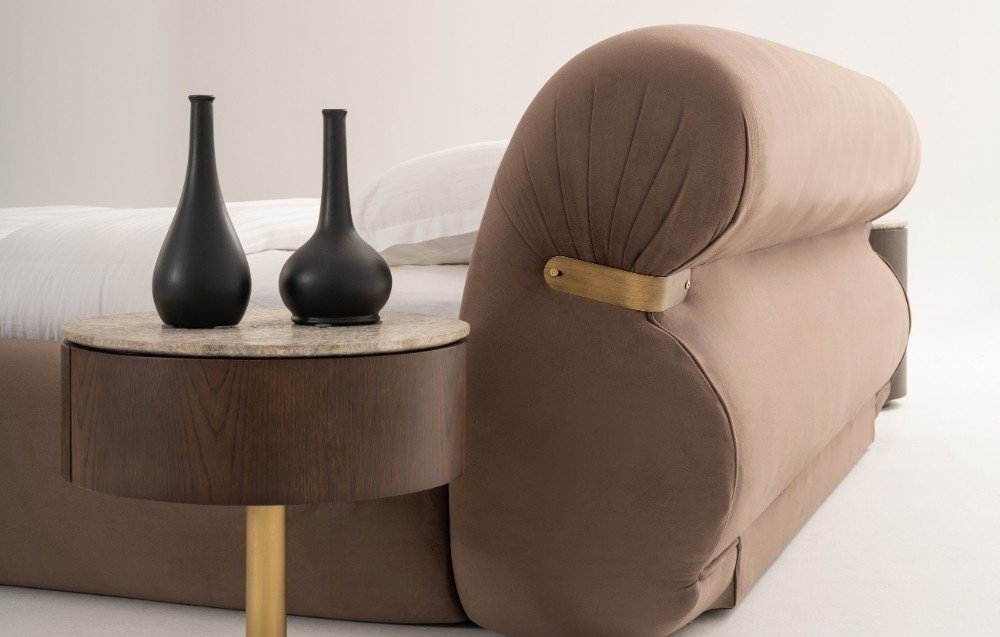 Etro Легло, Кафяв