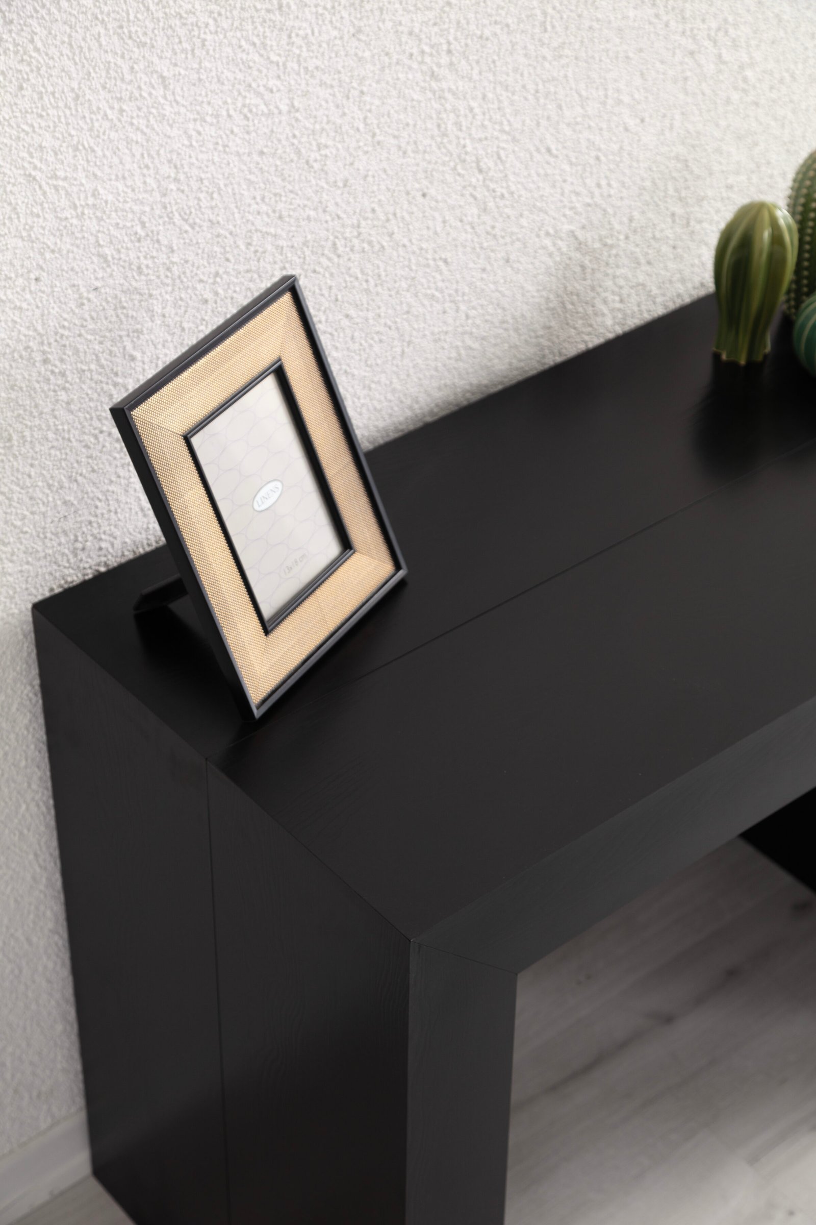 Bingo Dresser Трапезна Маса