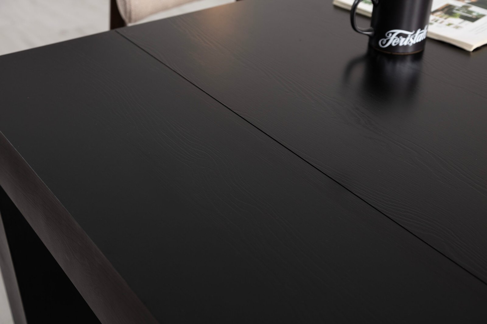 Bingo Dresser Трапезна Маса