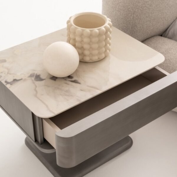 Pool Нощно Шкафче