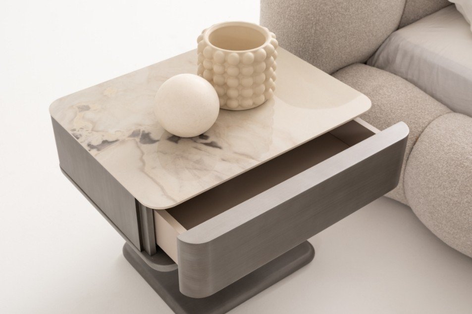 Pool Нощно Шкафче